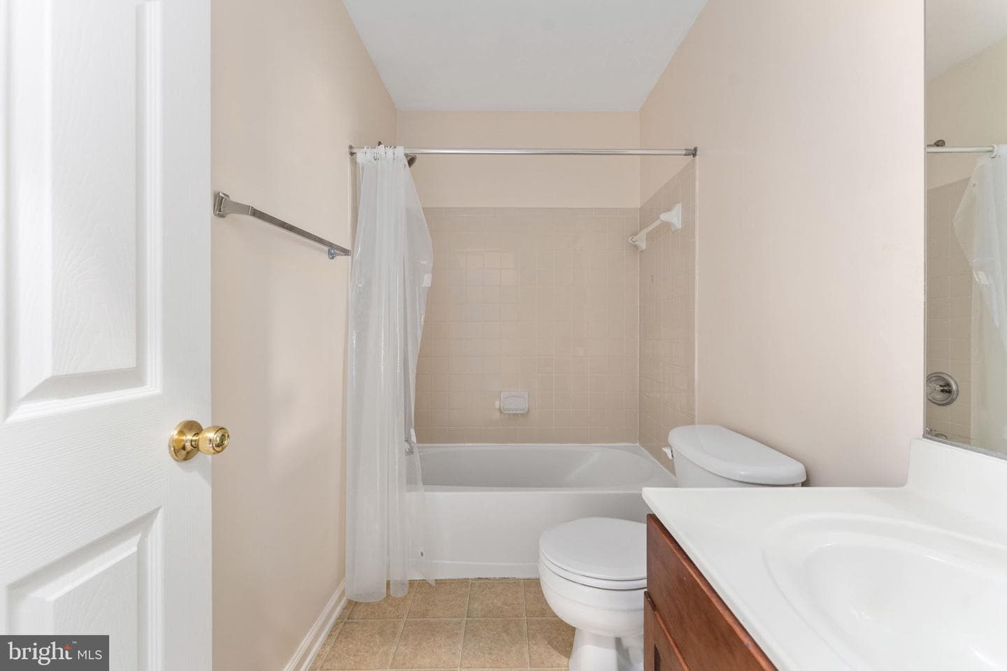 132 Executive Circle photo 40