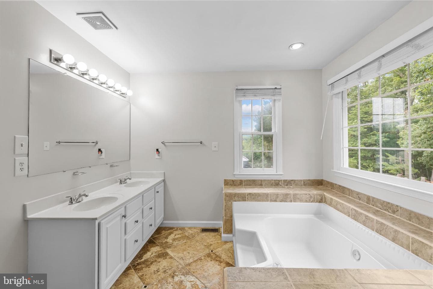 38 Willow Glen Court photo 26