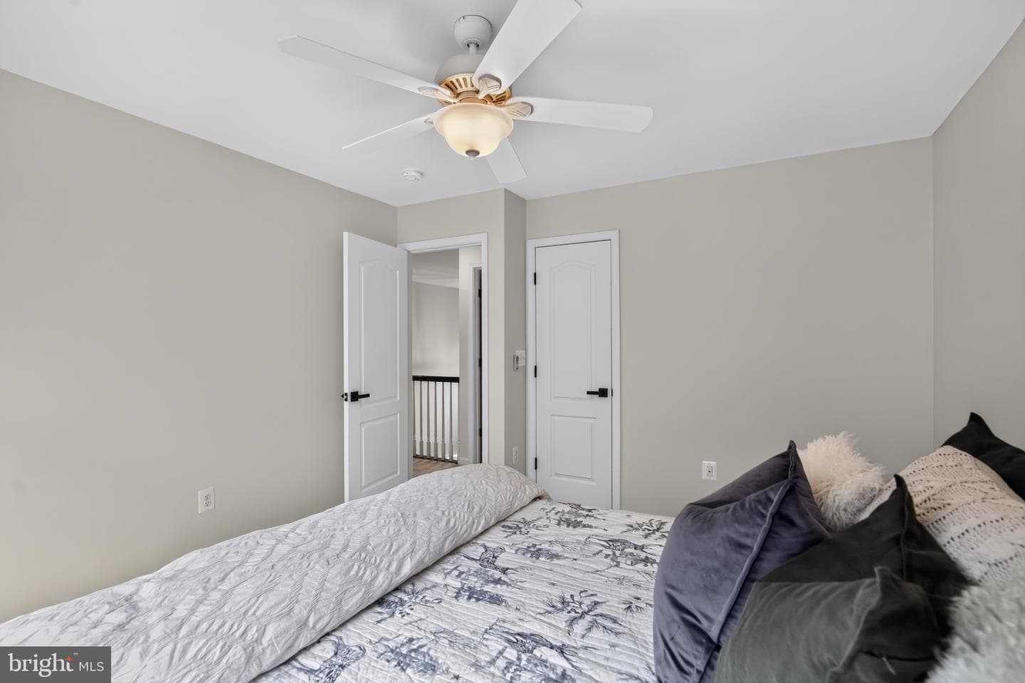 526 Fair Havens Ln photo 34