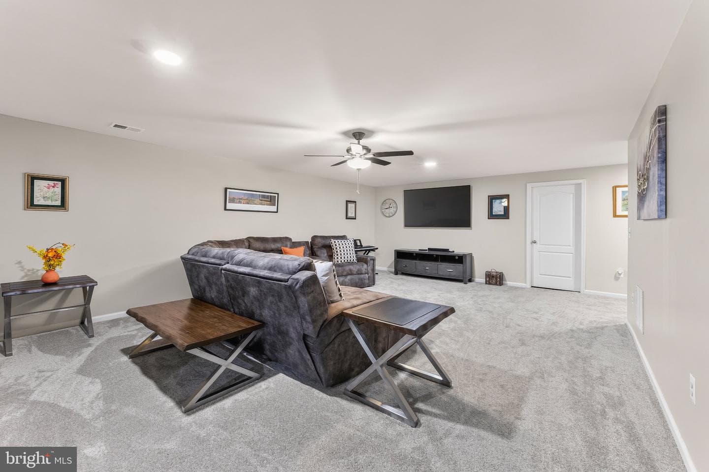 940 Coriander Lane photo 32