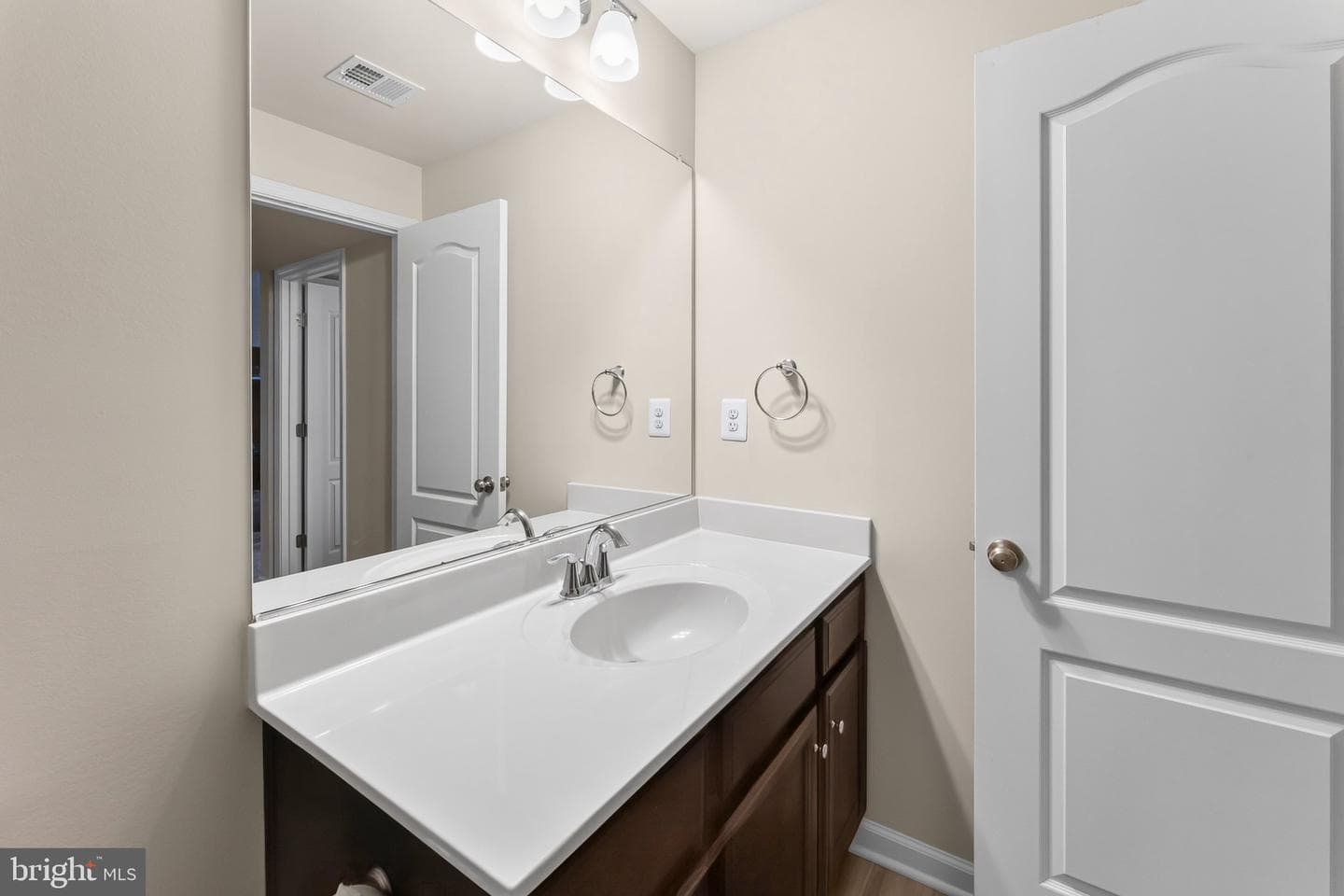 940 Coriander Lane photo 35