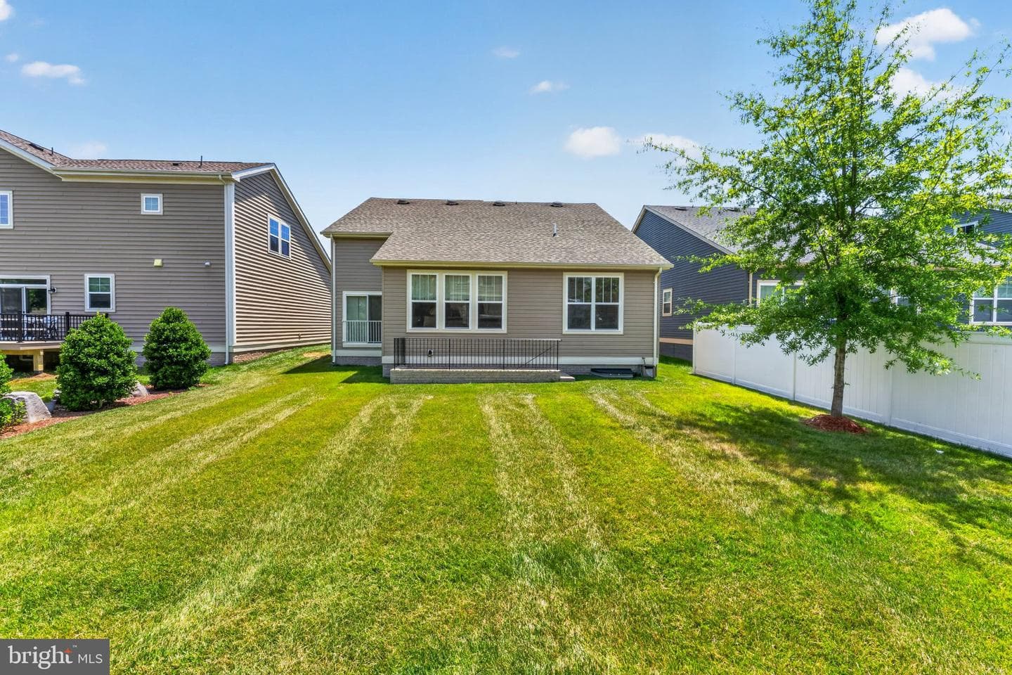 940 Coriander Lane photo 39
