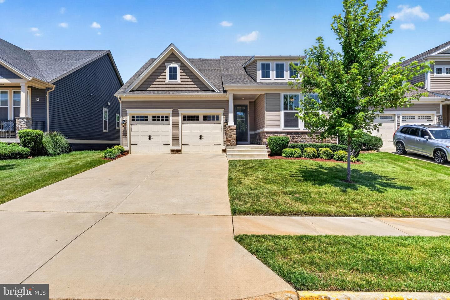 940 Coriander Lane photo 4