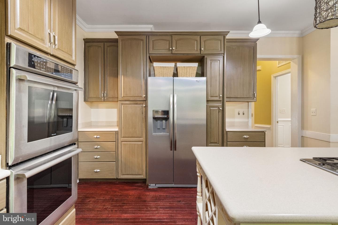 46 Monument Drive photo 16