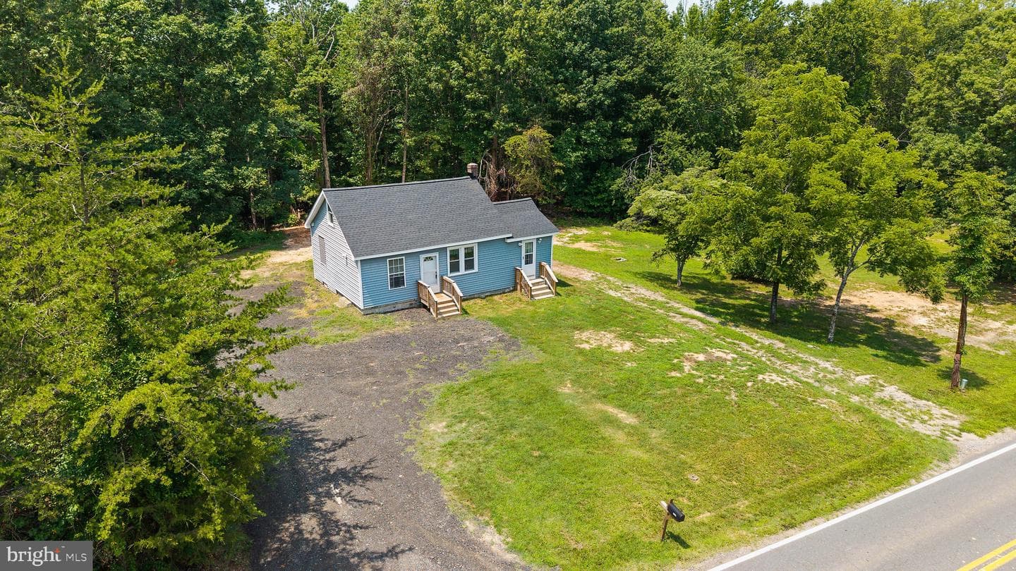 1529 Mountain View Road photo 3