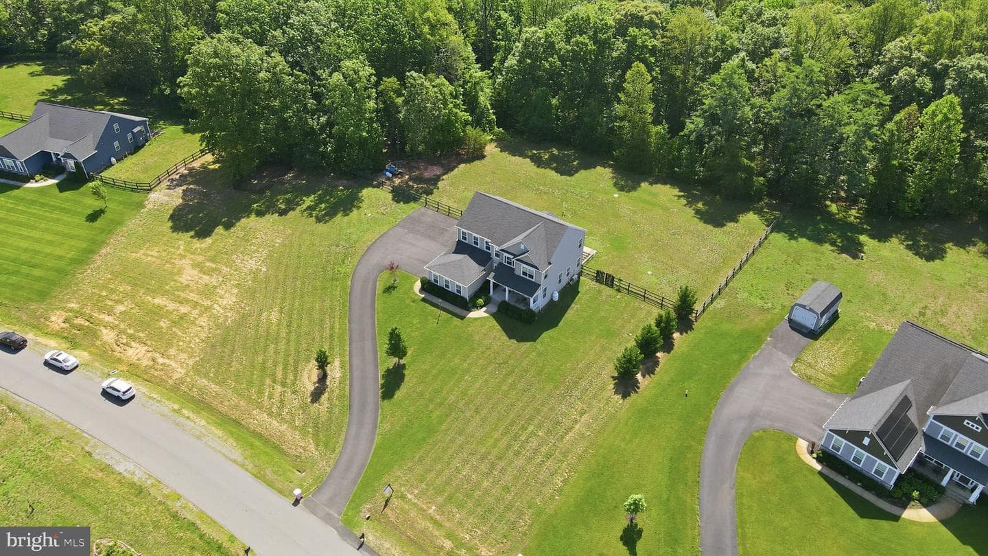 124 Brooke Point Court photo 52