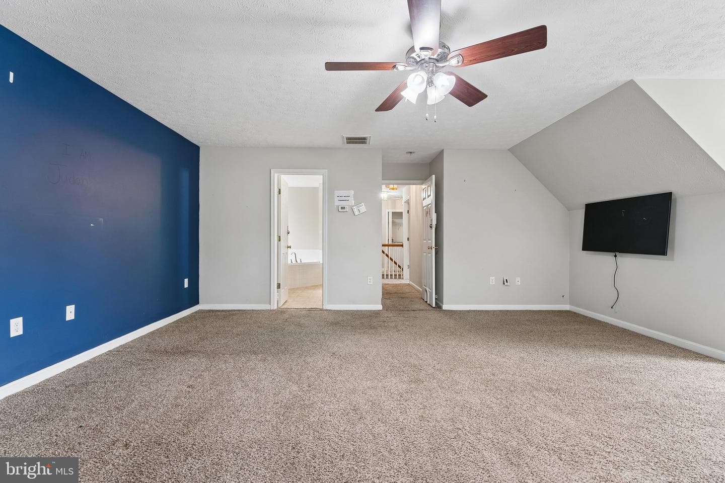 60 Goodwin Street photo 15