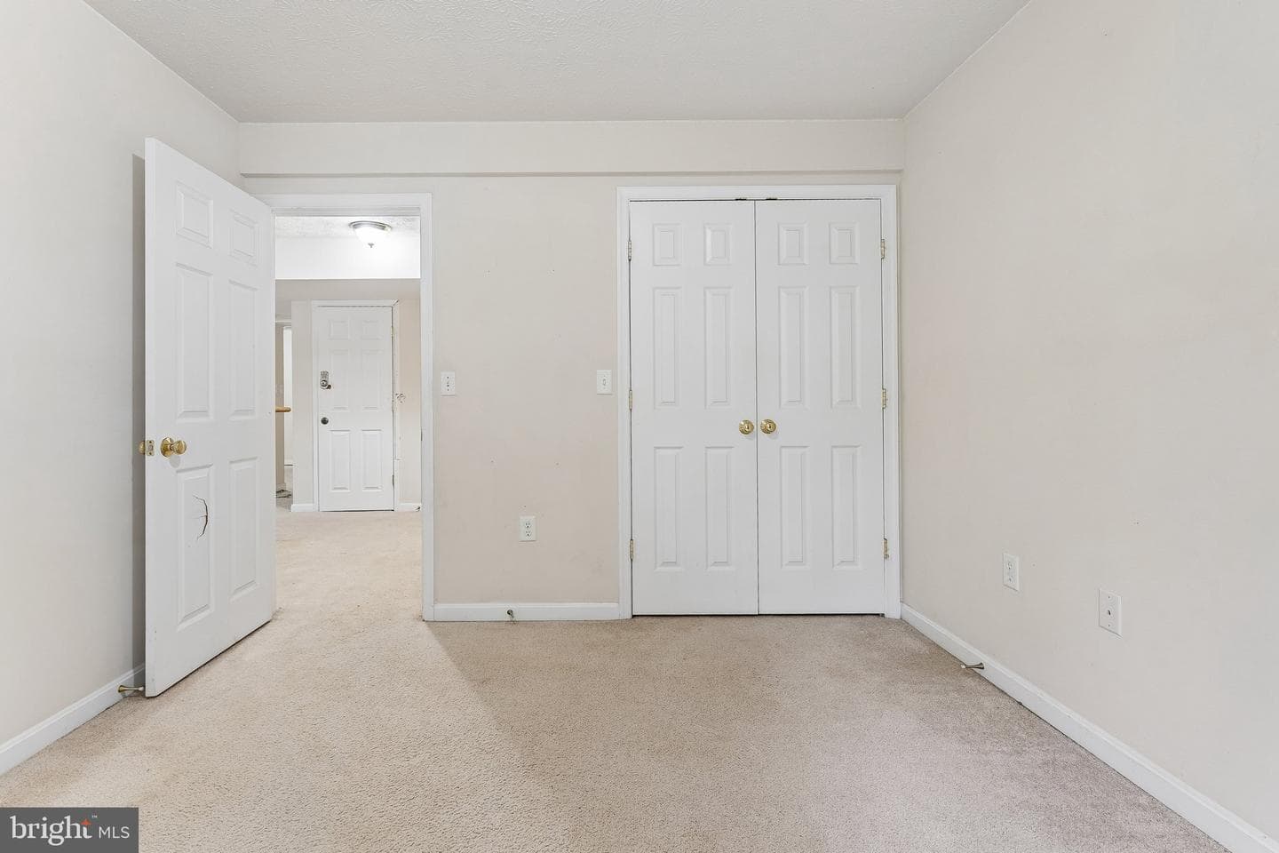60 Goodwin Street photo 25