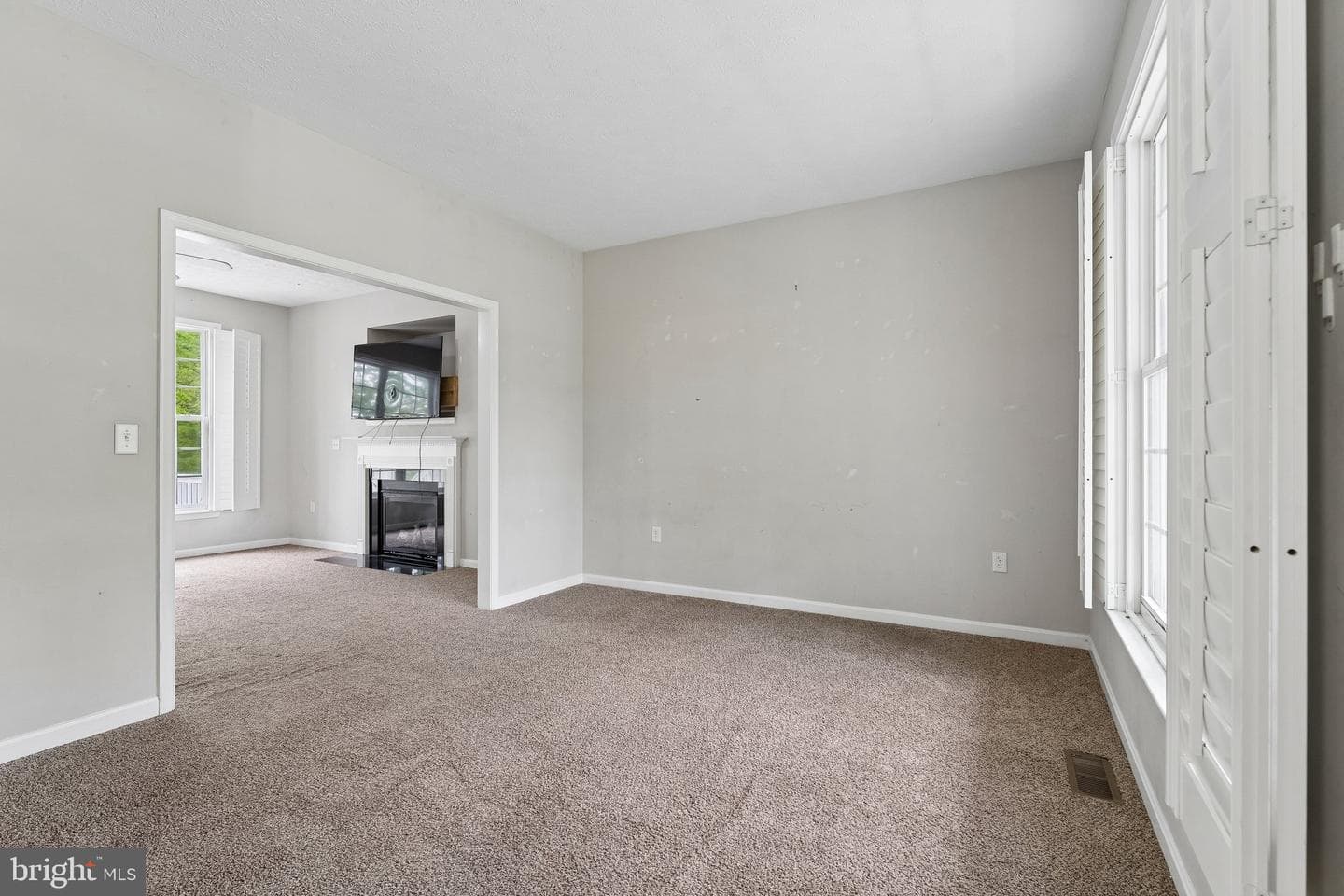 60 Goodwin Street photo 3