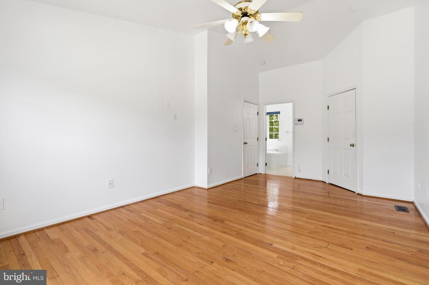 33 Jade Drive photo 26