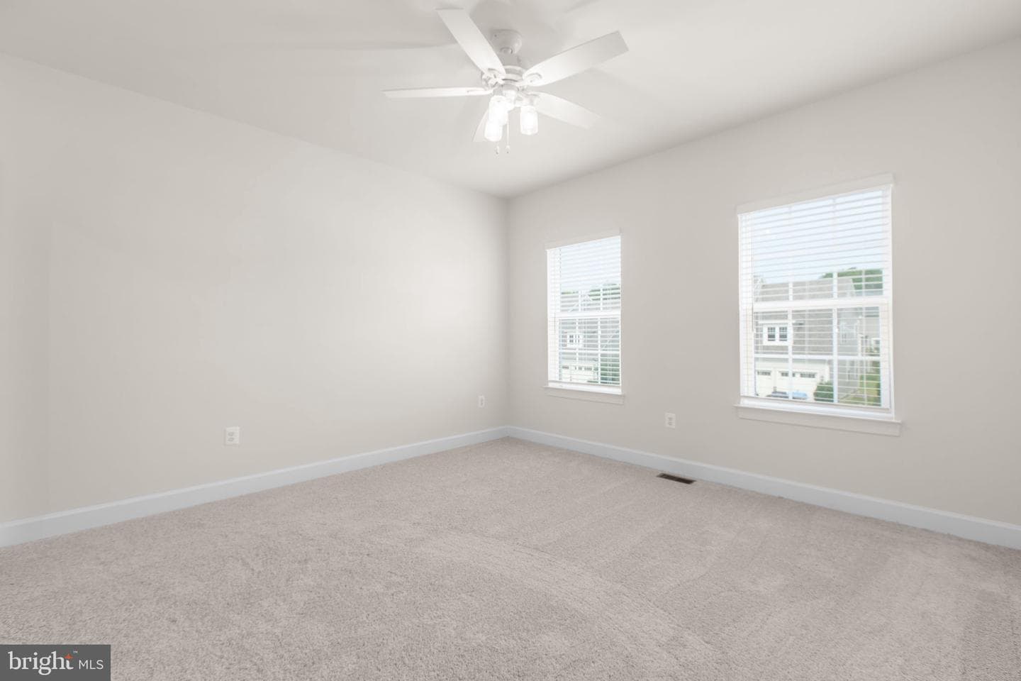 1221 Marigold Street photo 39