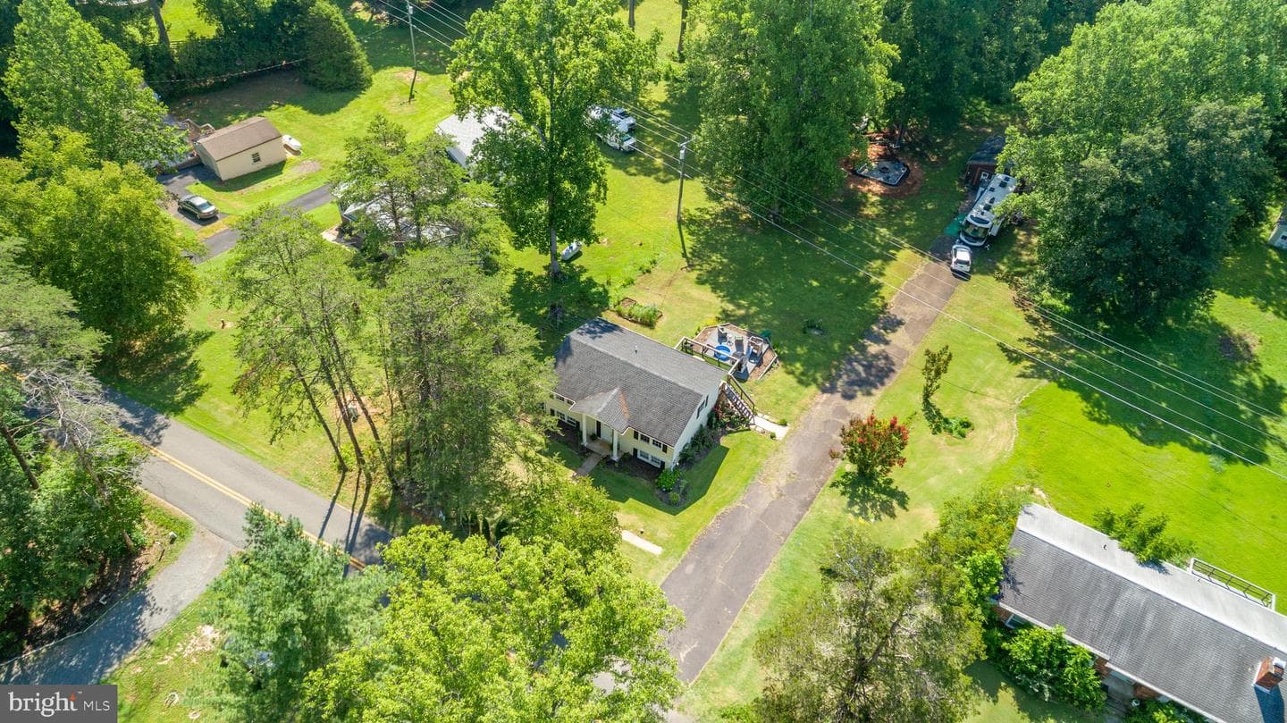 665 Holly Corner Rd photo 5