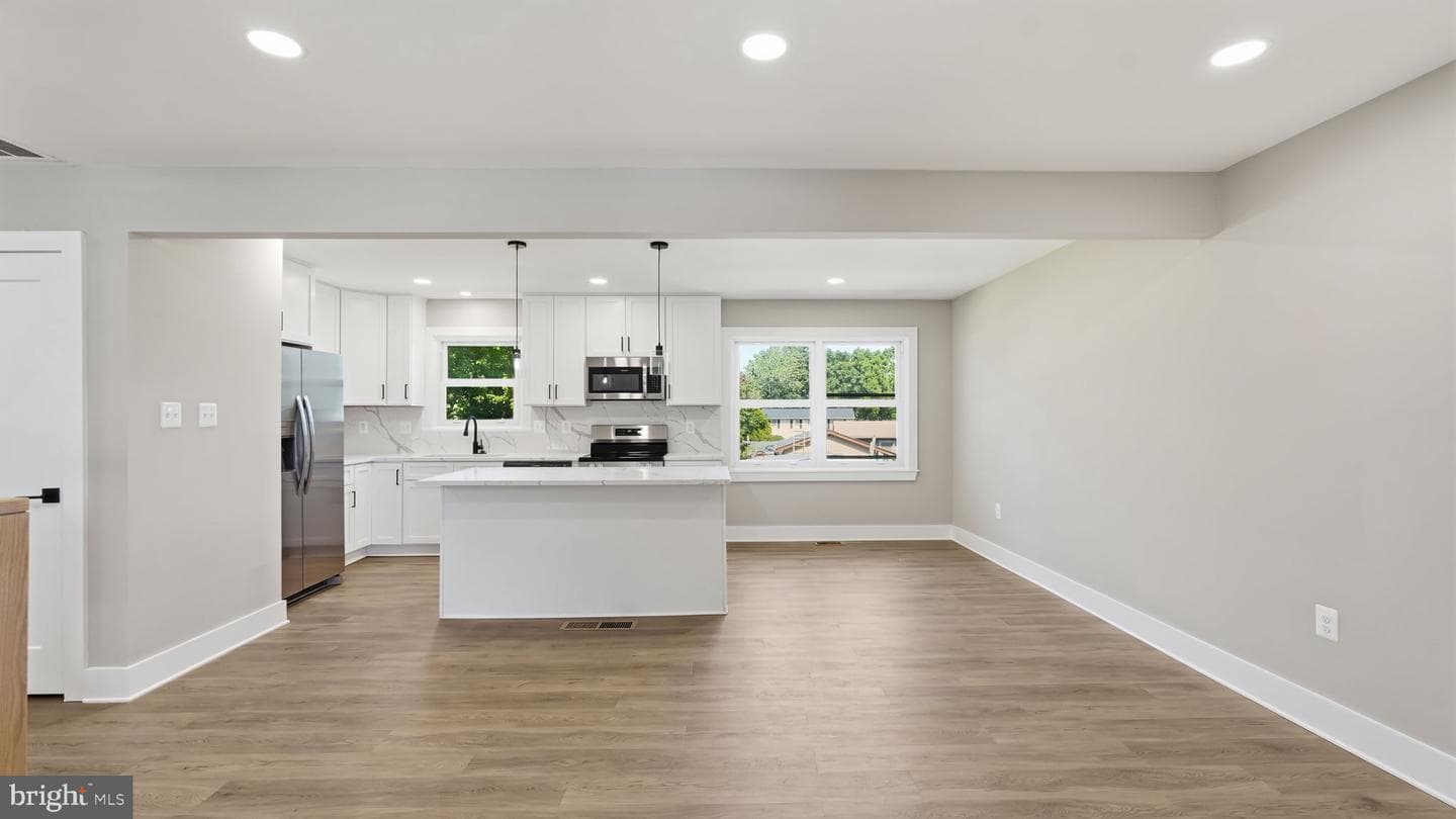 210 Austin Drive photo 10