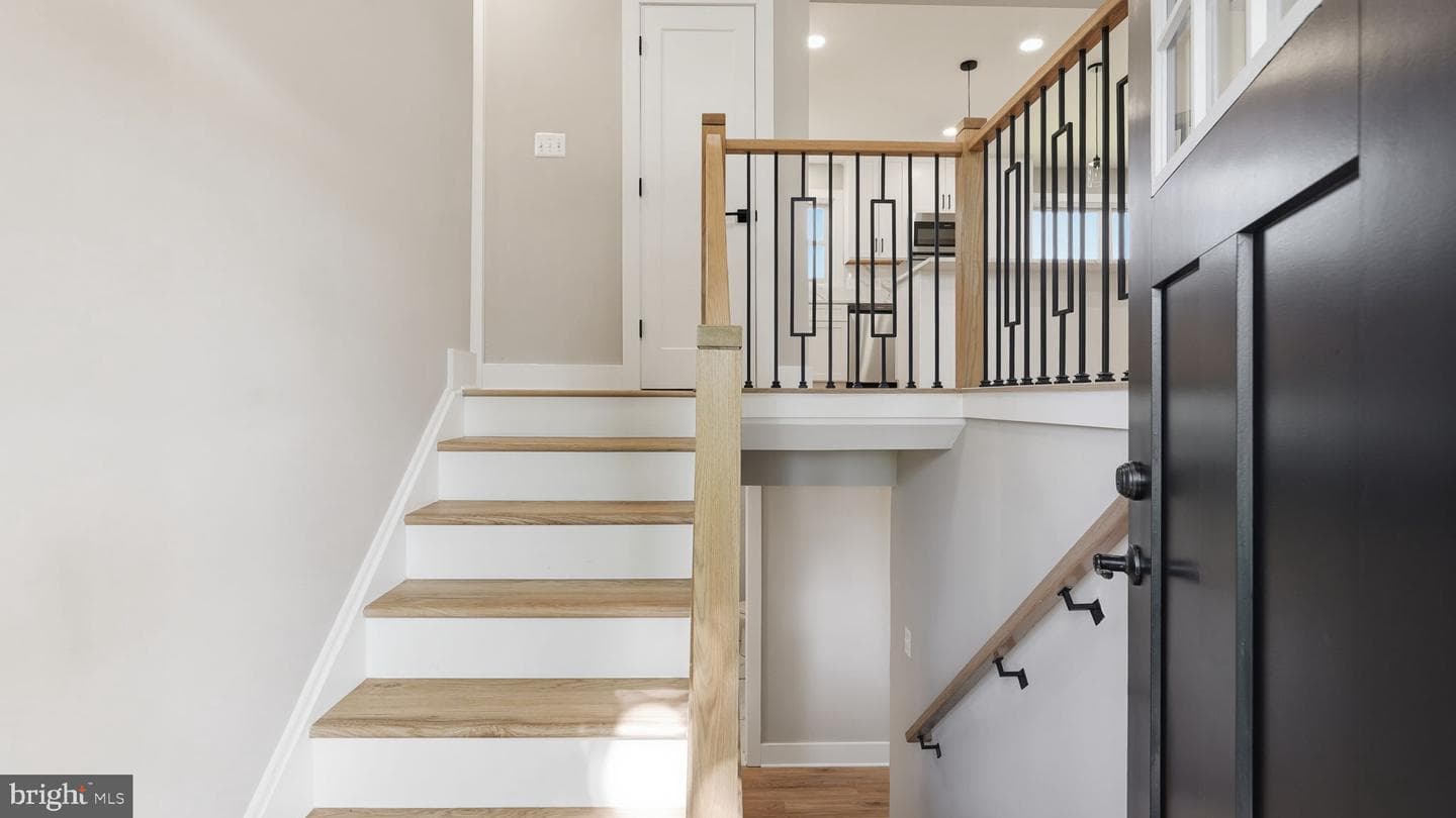 210 Austin Drive photo 4