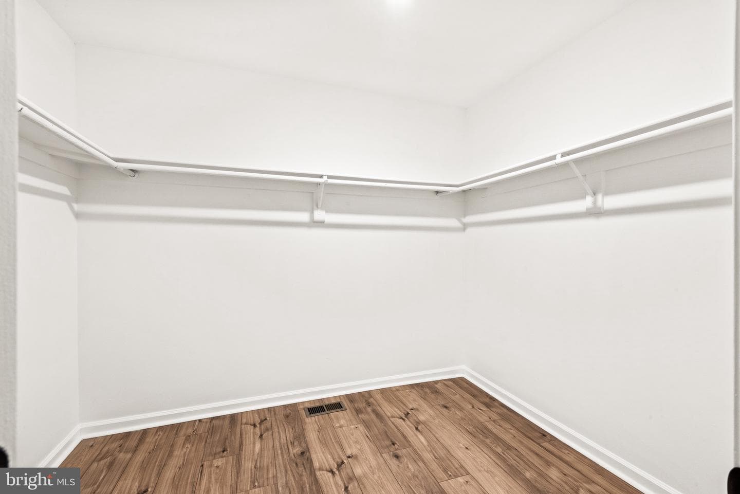 601 Twin Brook Lane photo 32