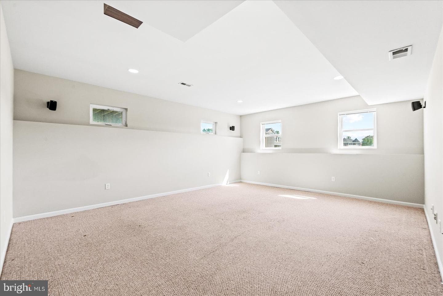 19 Pinto Lane photo 70