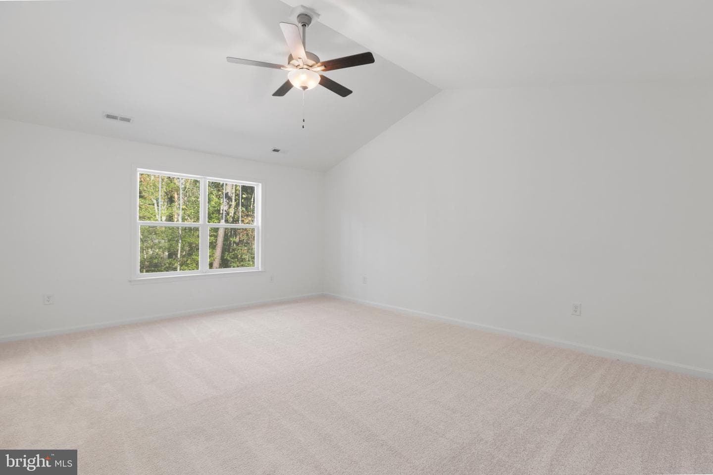71 Laurel Lane photo 27