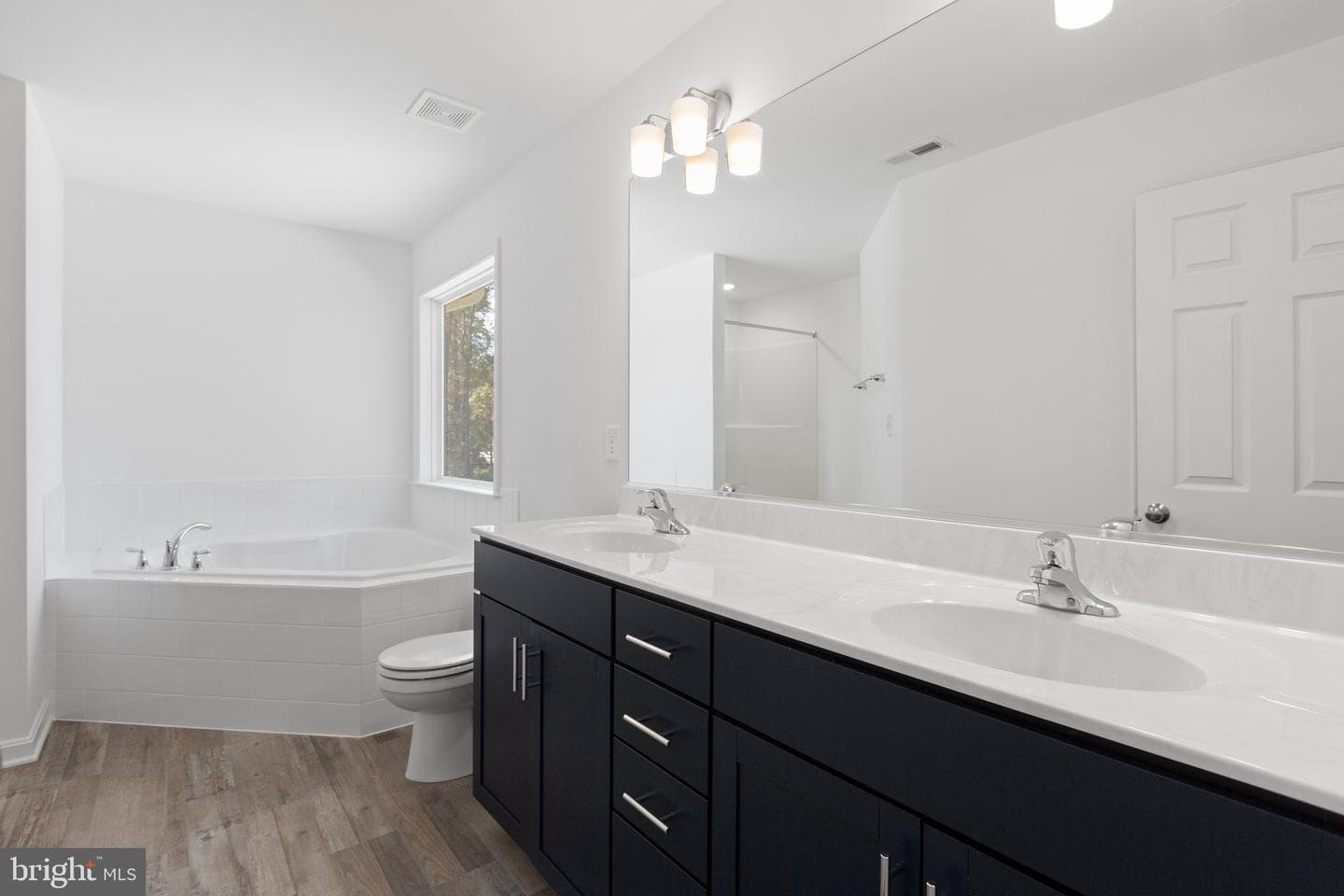 71 Laurel Lane photo 31