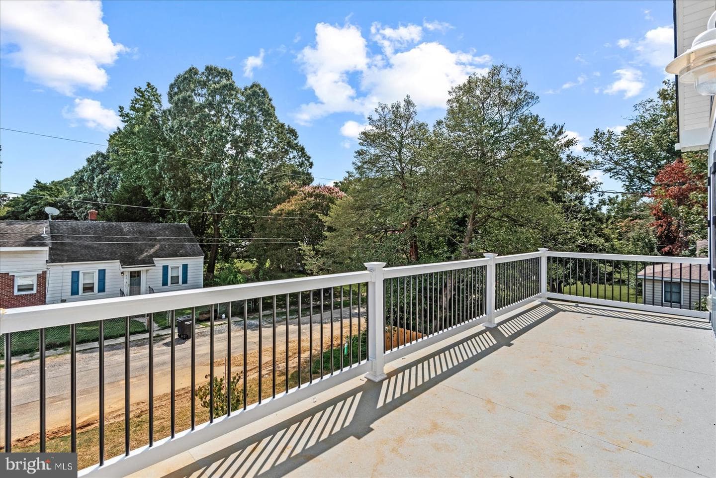 207 Lincoln photo 30