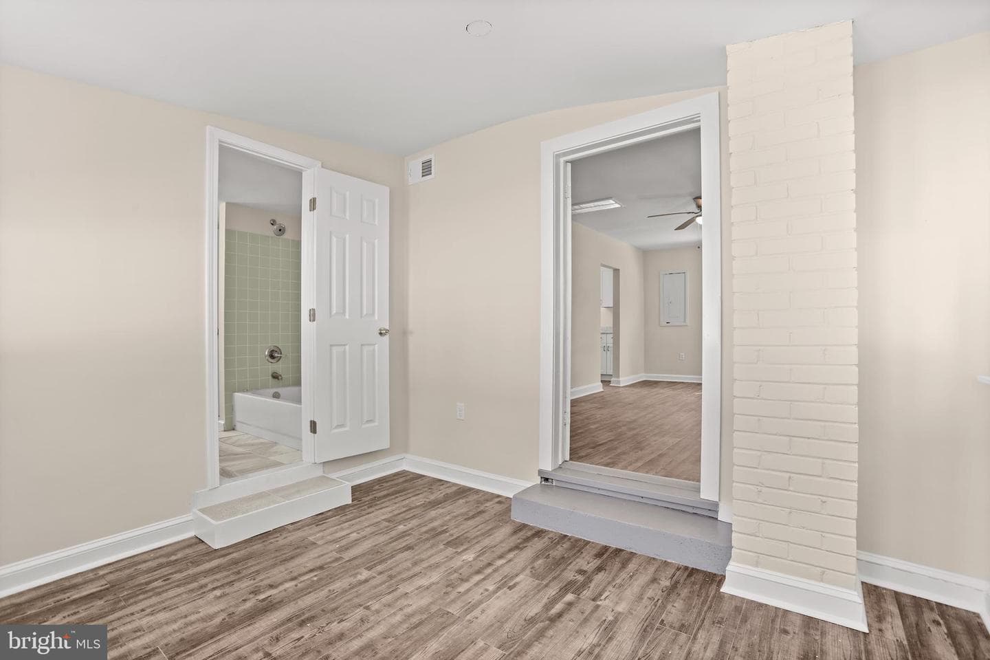 1212 Lossing Avenue photo 8