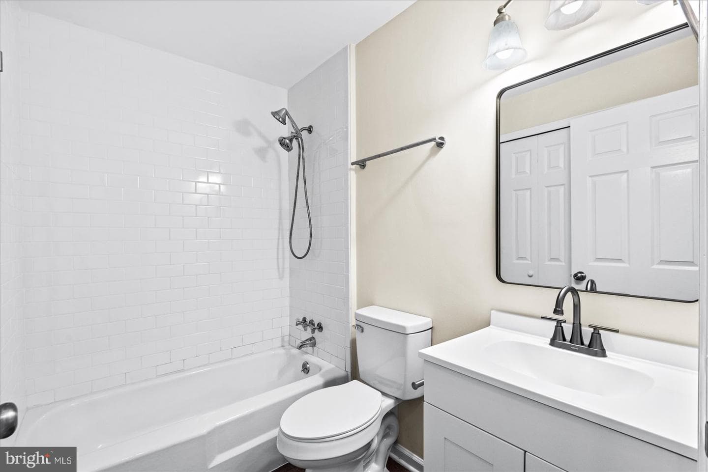 218 Circle Lane photo 24