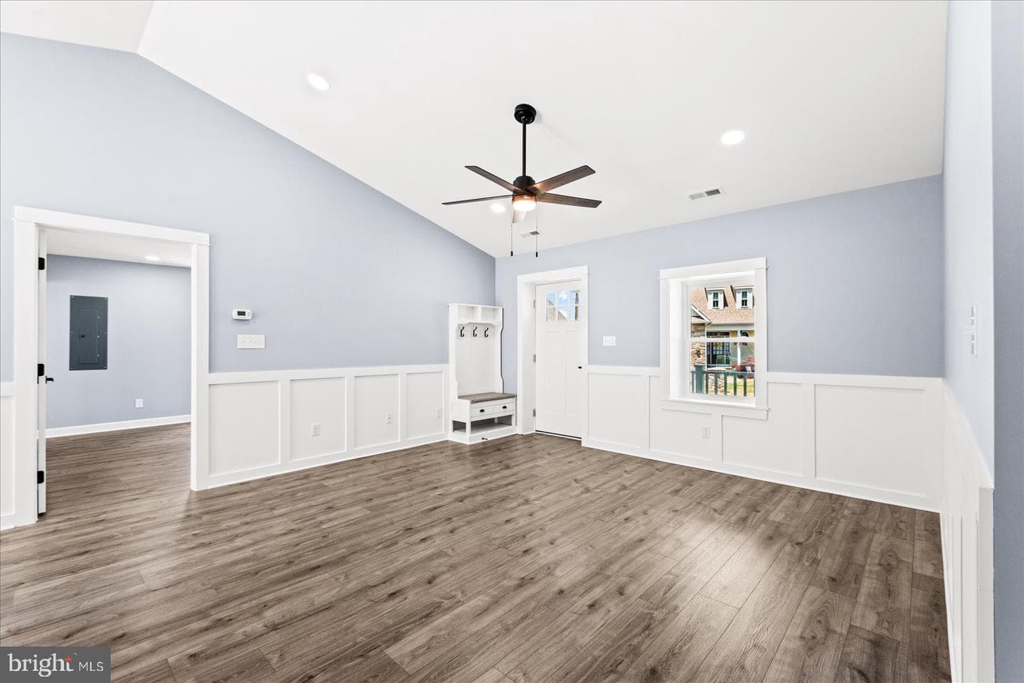408 Wirt Street photo 9