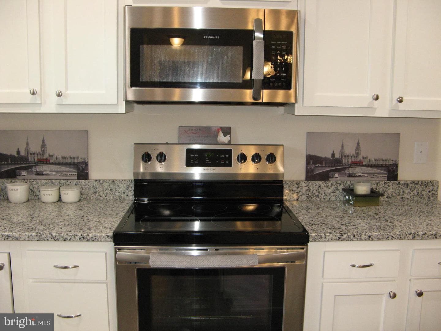 57 Oak Lane photo 18