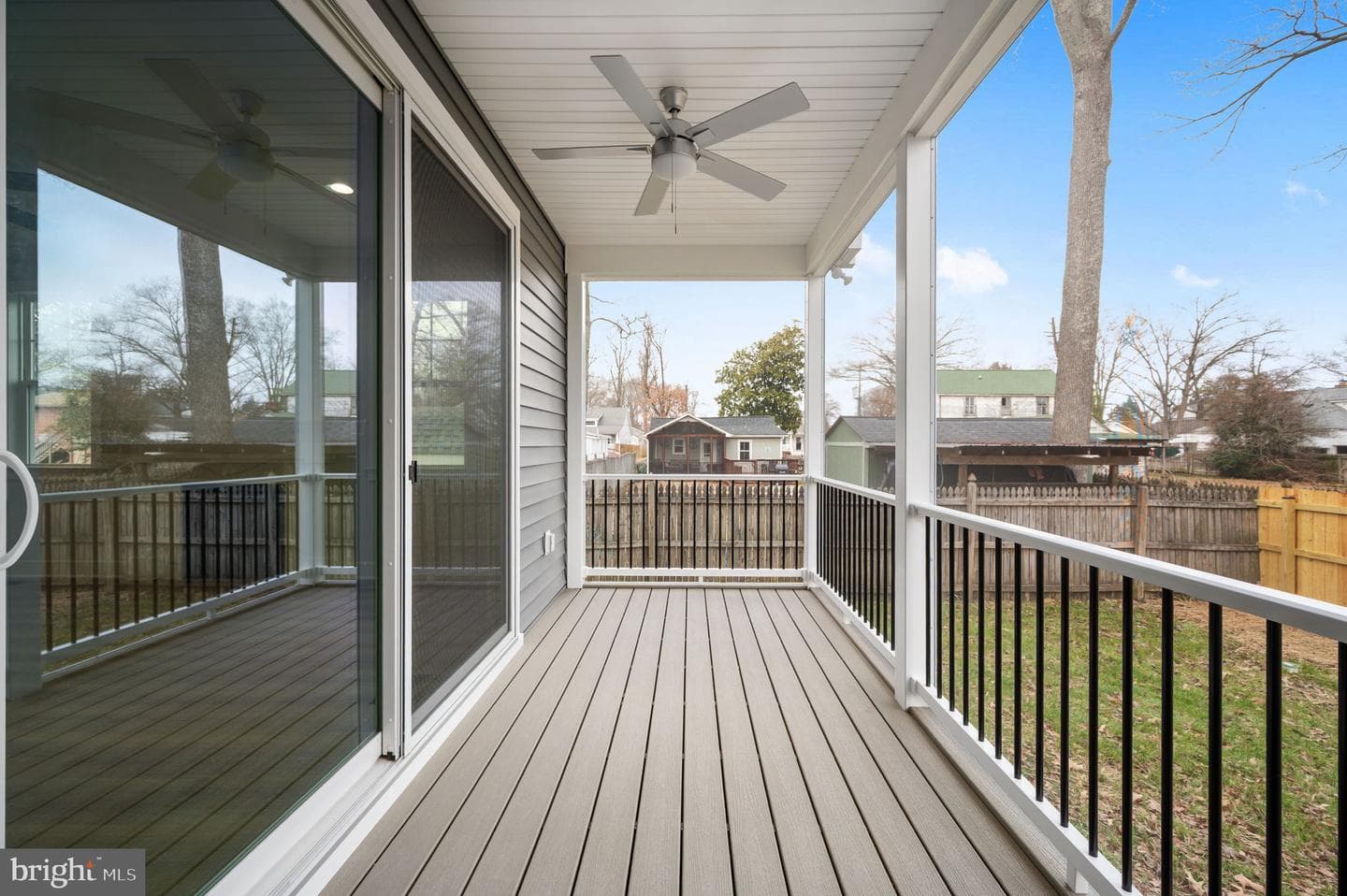 709 Garfield Avenue photo 63