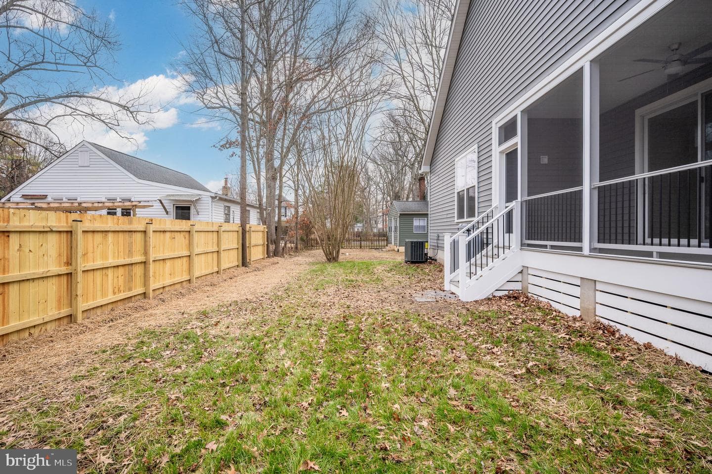 709 Garfield Avenue photo 64