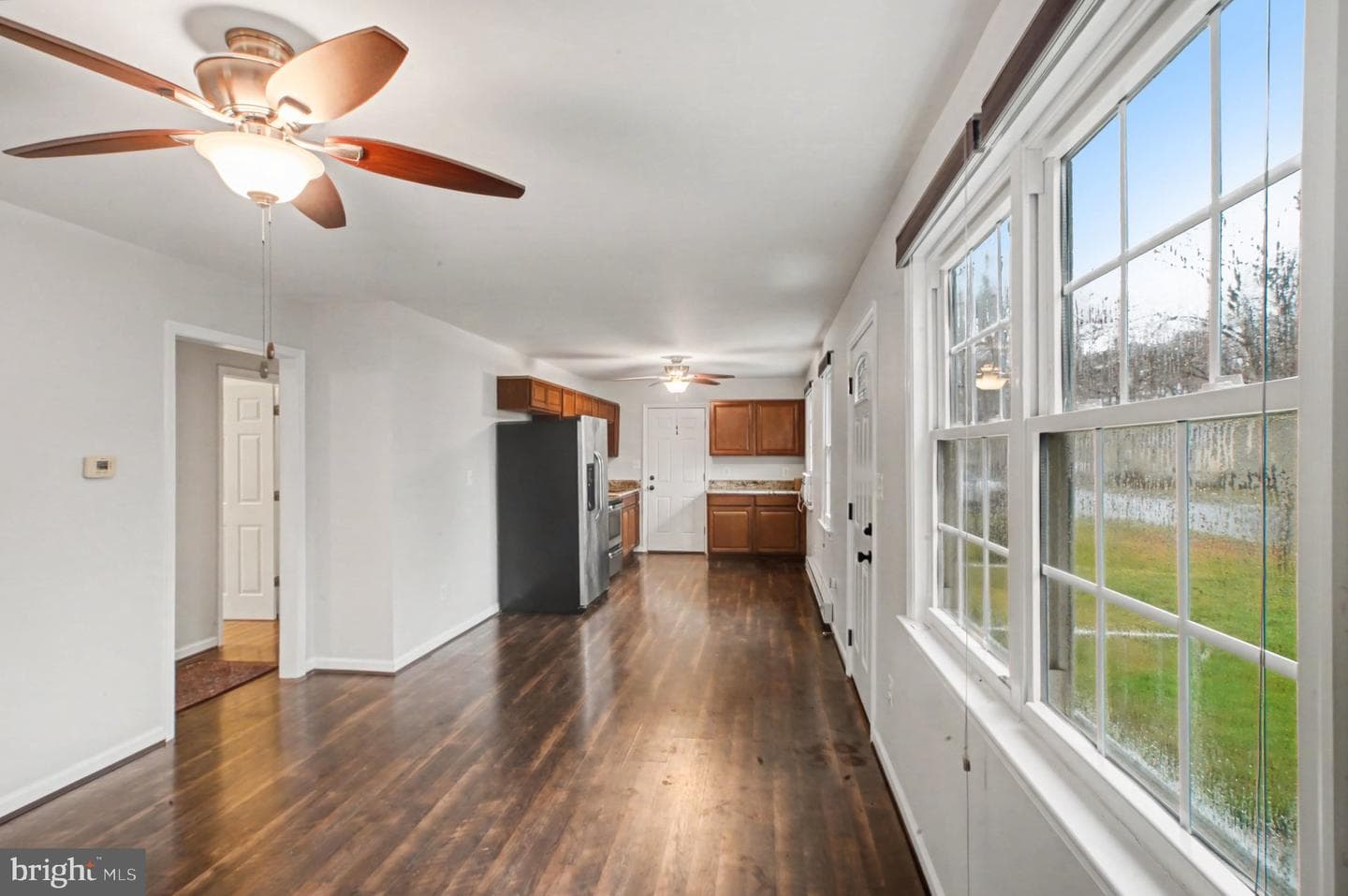 217 Locust Avenue photo 8