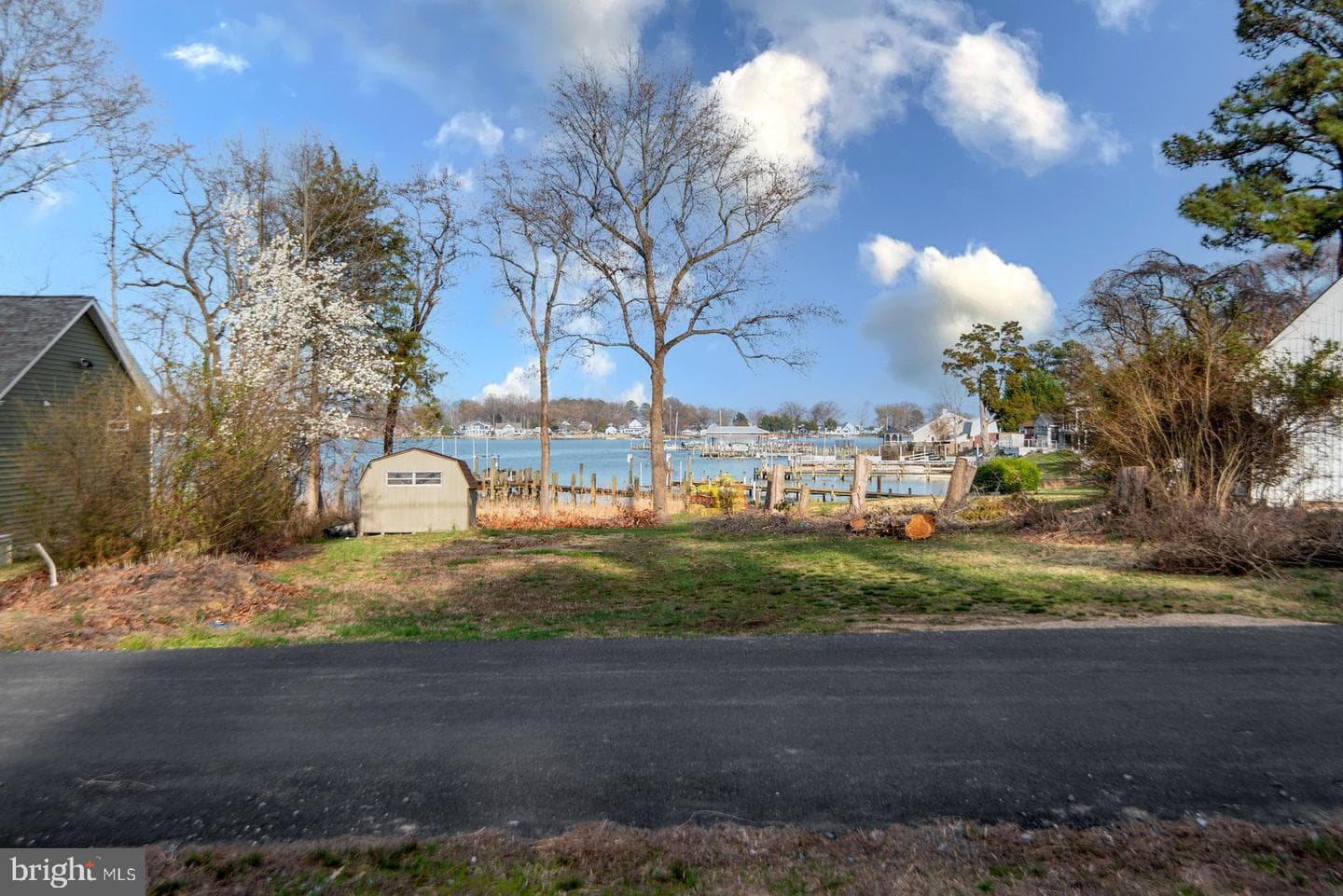 1223 Shore Drive photo 2