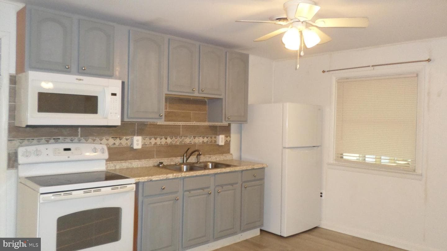 430 Holly Way photo 5