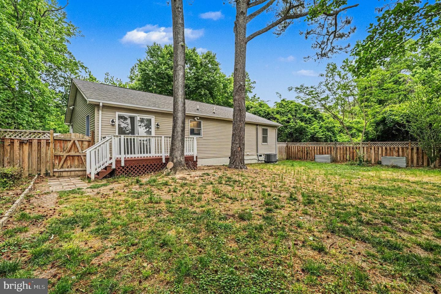 78 Woodmount Dr photo 27