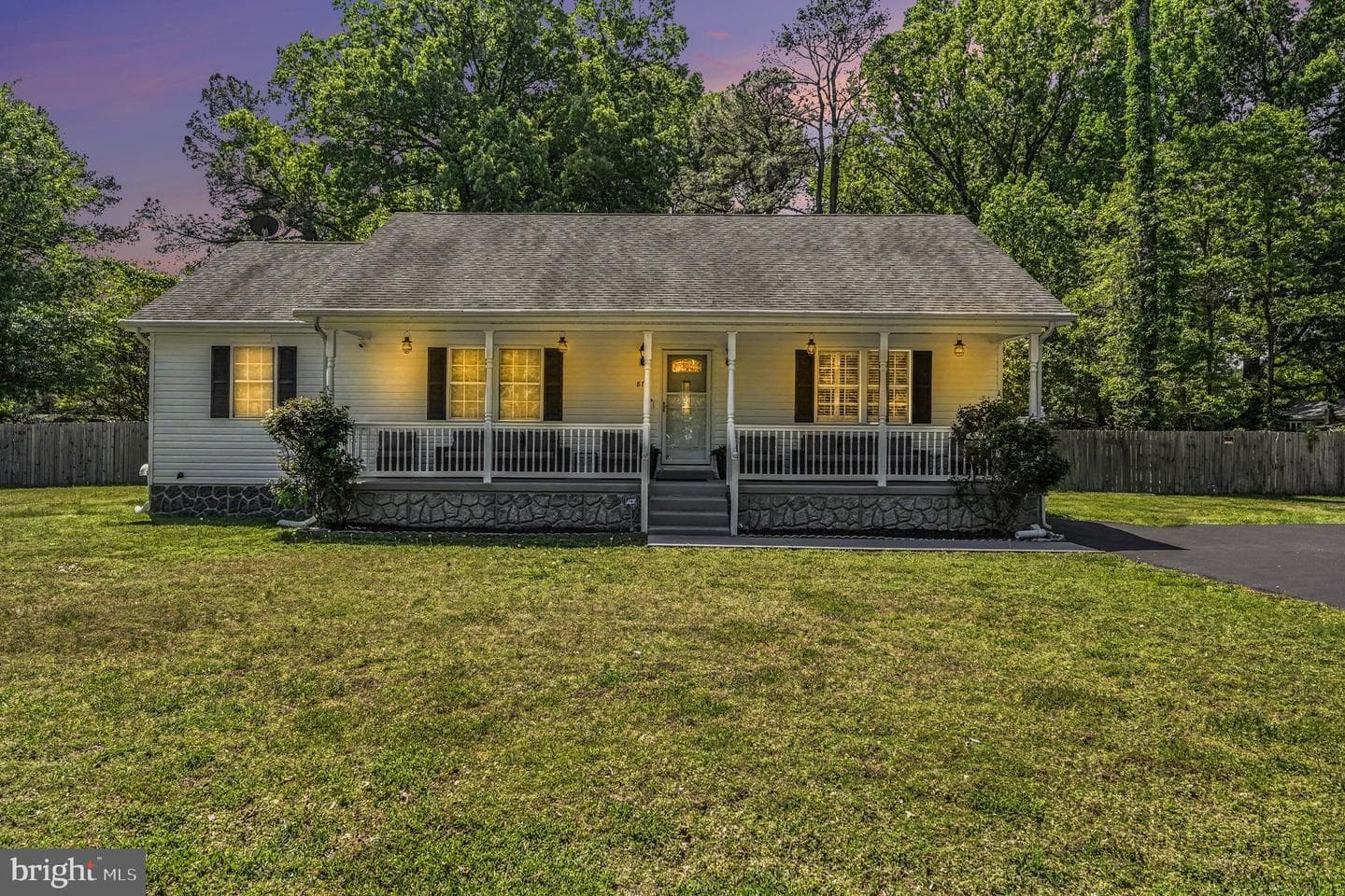 87 Cedar Lane photo 3