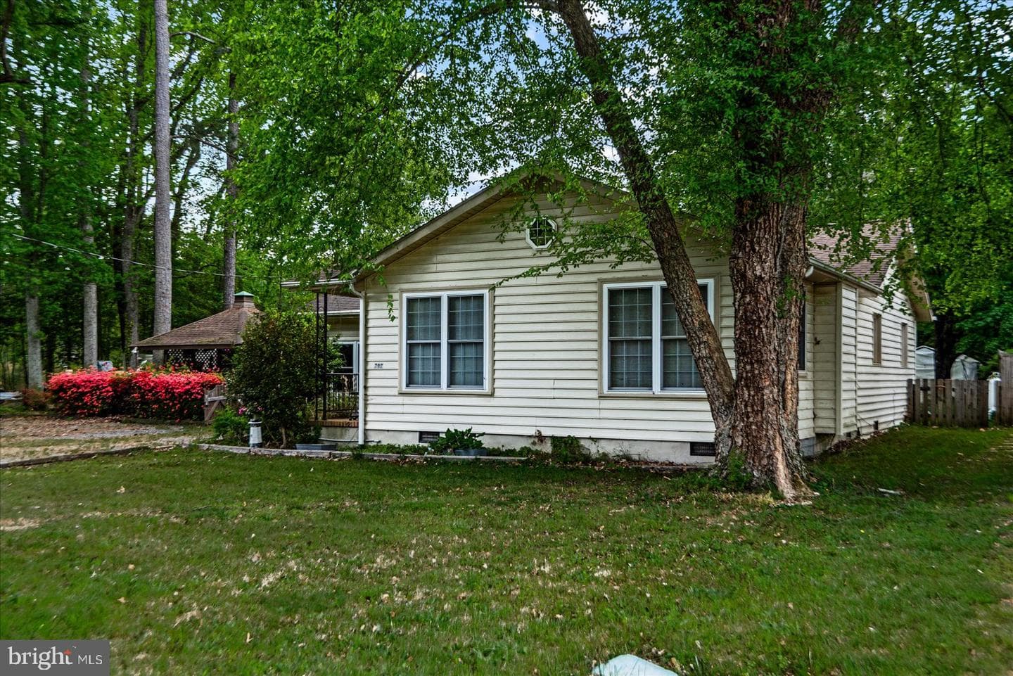 797 Forest Grove Road photo 2