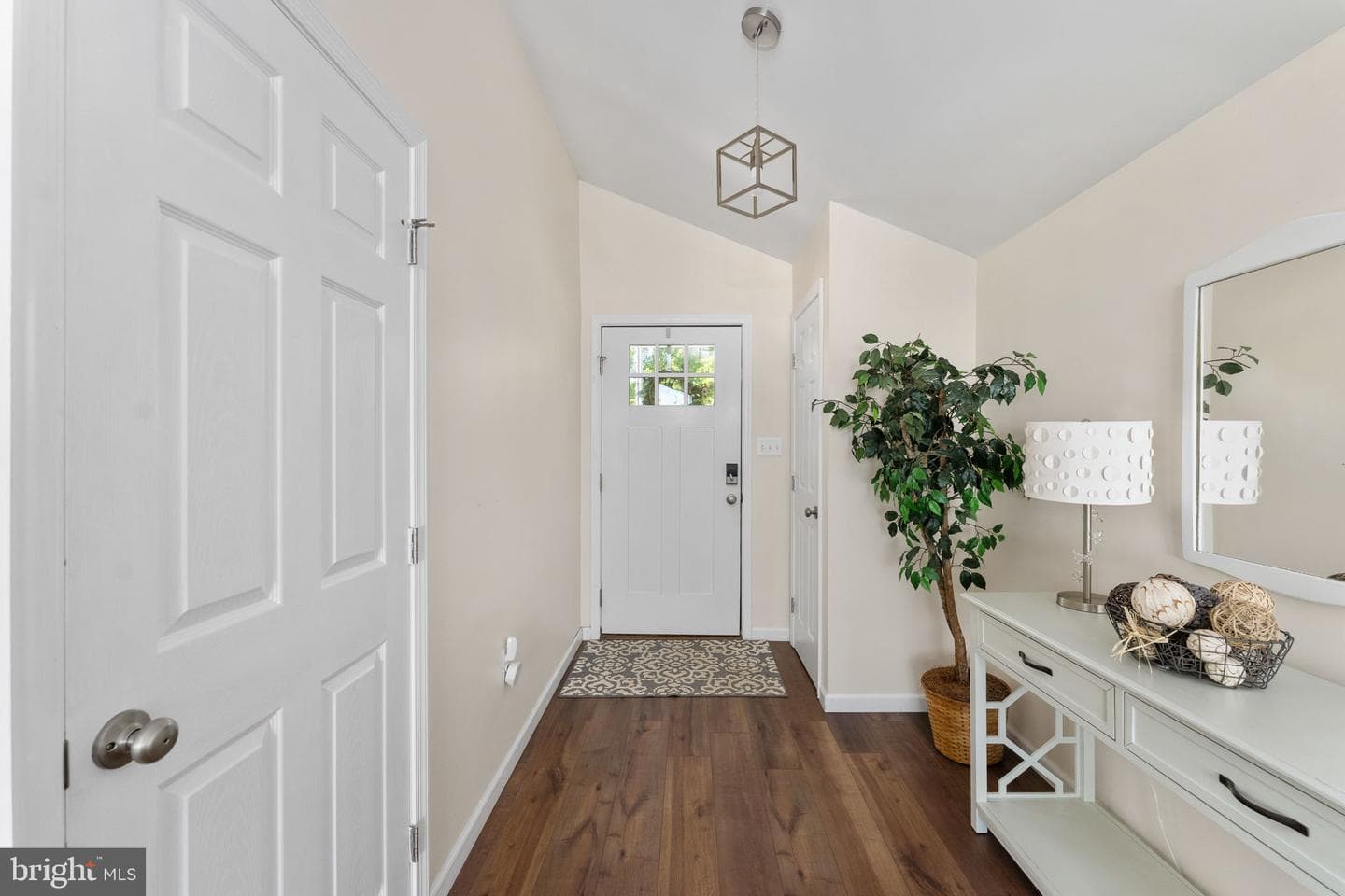 222 Shore Drive photo 9