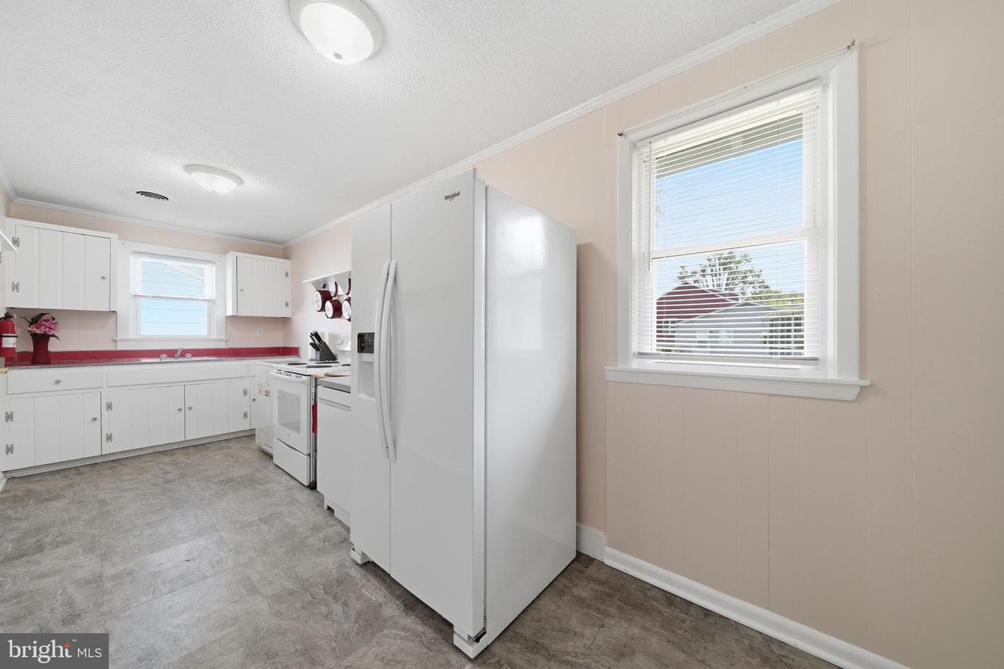 312 Vernon Street photo 21