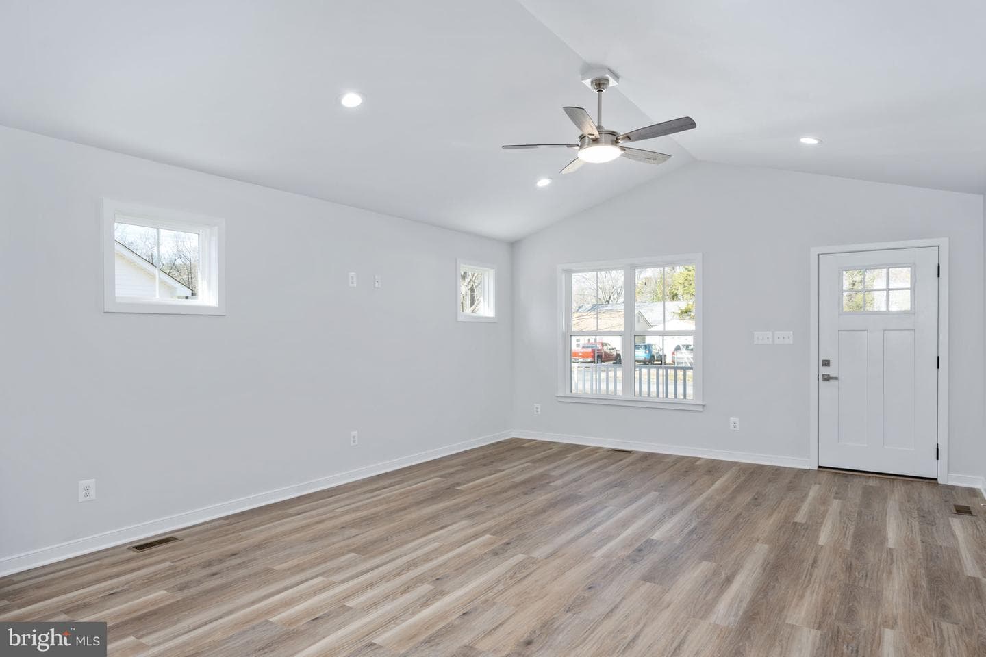 390 Monticello Drive photo 11