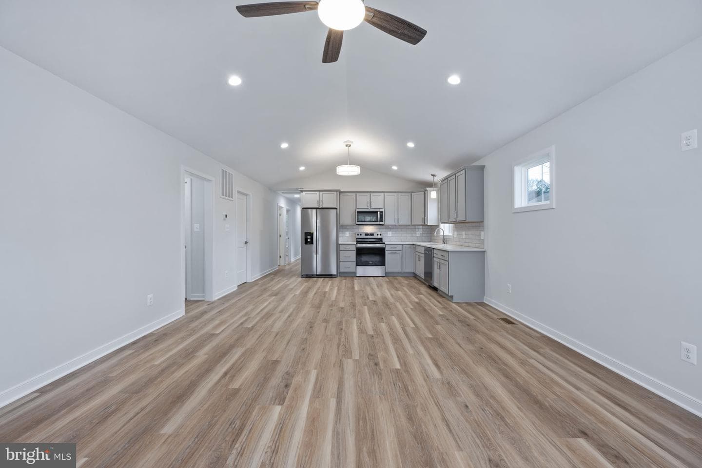 390 Monticello Drive photo 6