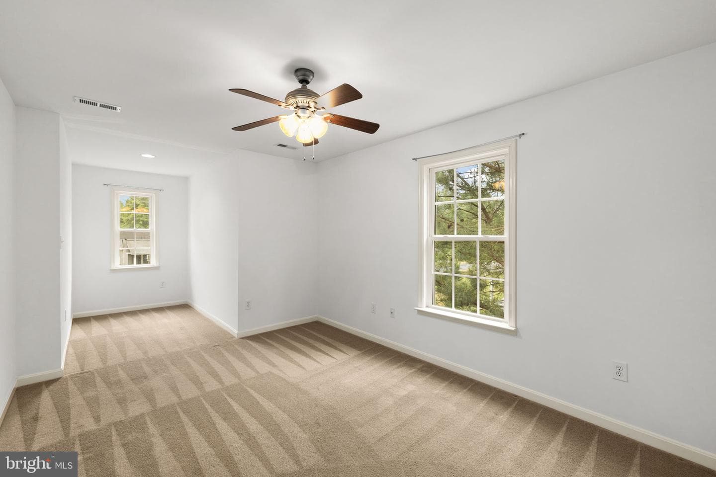 144 Bonnie Del Dr photo 29