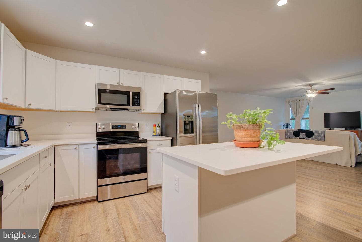 47 Magnolia Blvd (Former Cedar Lane) photo 18