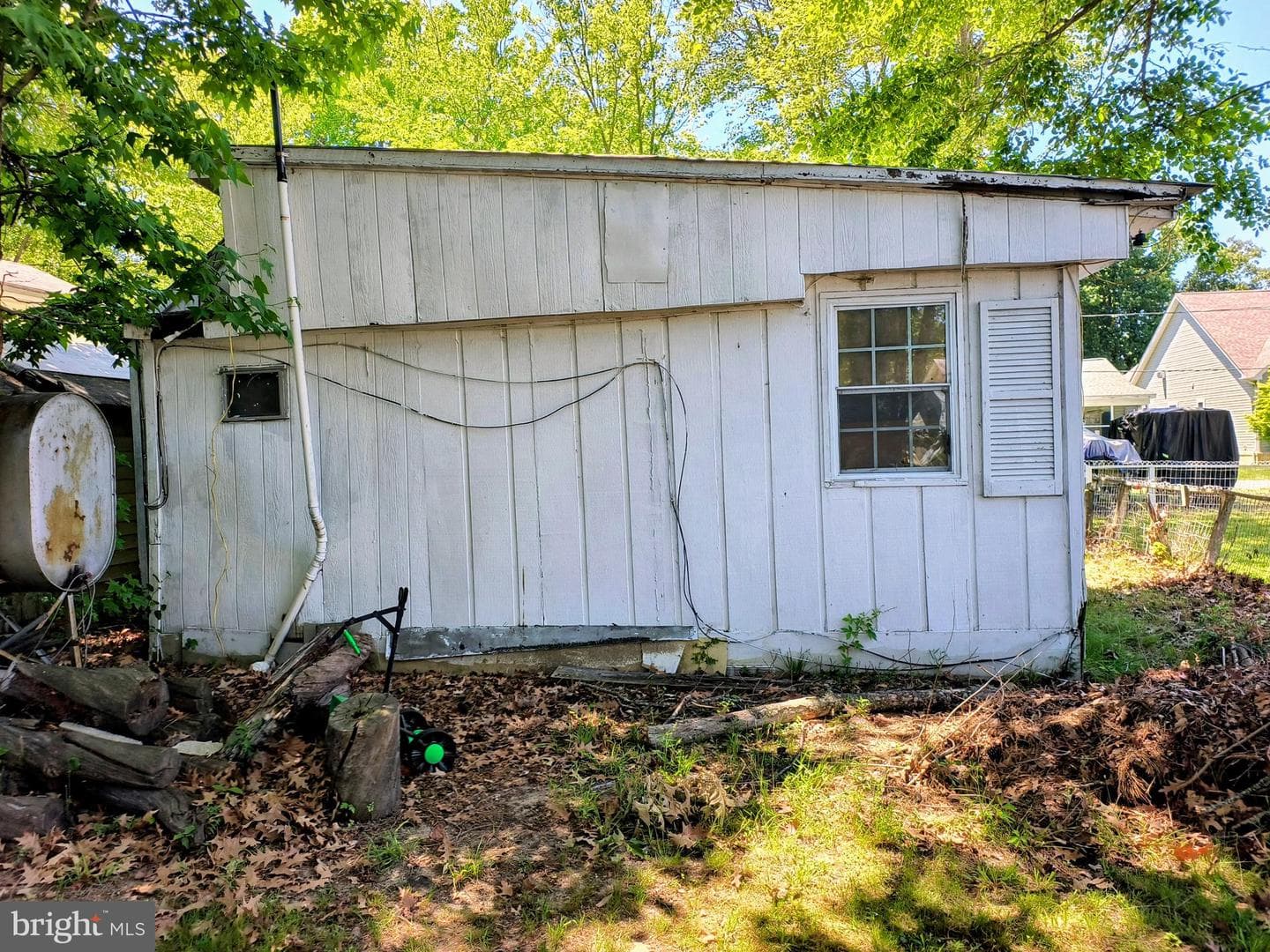 1114 Lossing Avenue photo 5