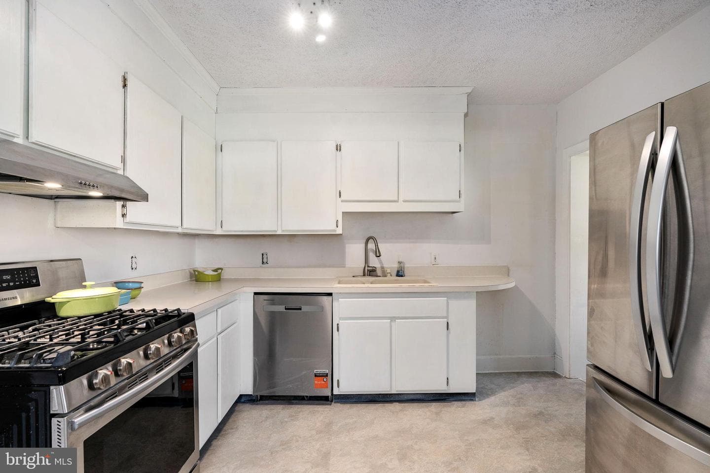 3304 Riverview Drive photo 20