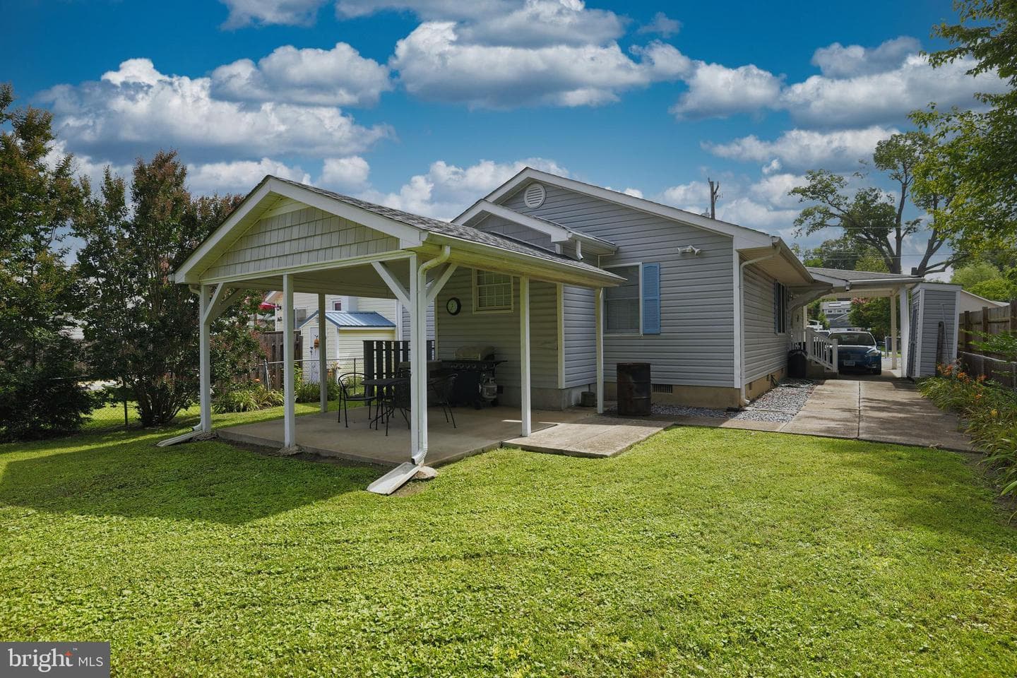 311 Marshall Avenue photo 31