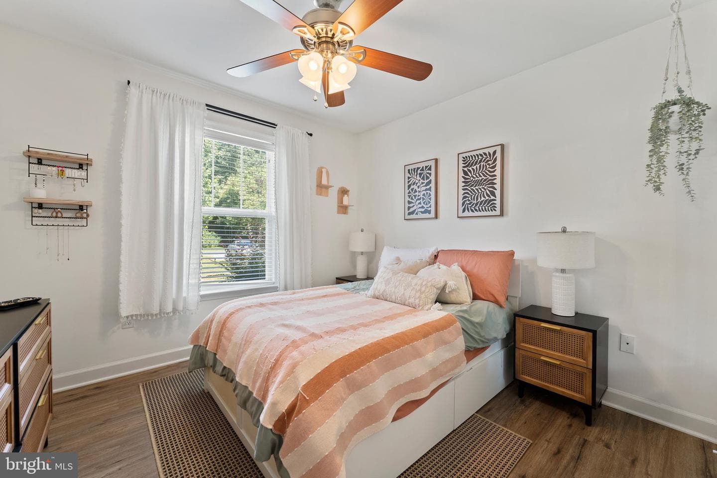 305 Cedar Ln photo 15