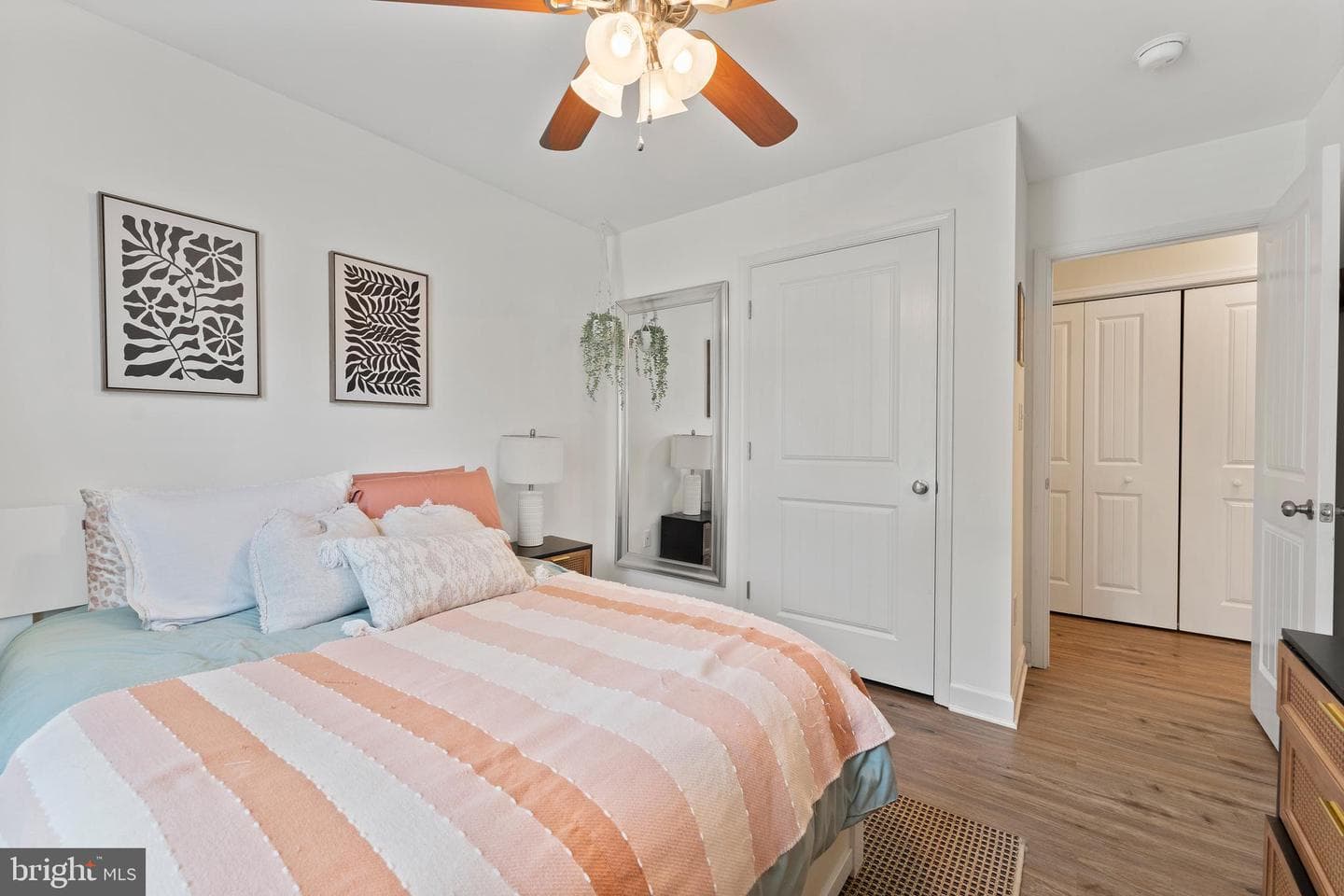 305 Cedar Ln photo 16