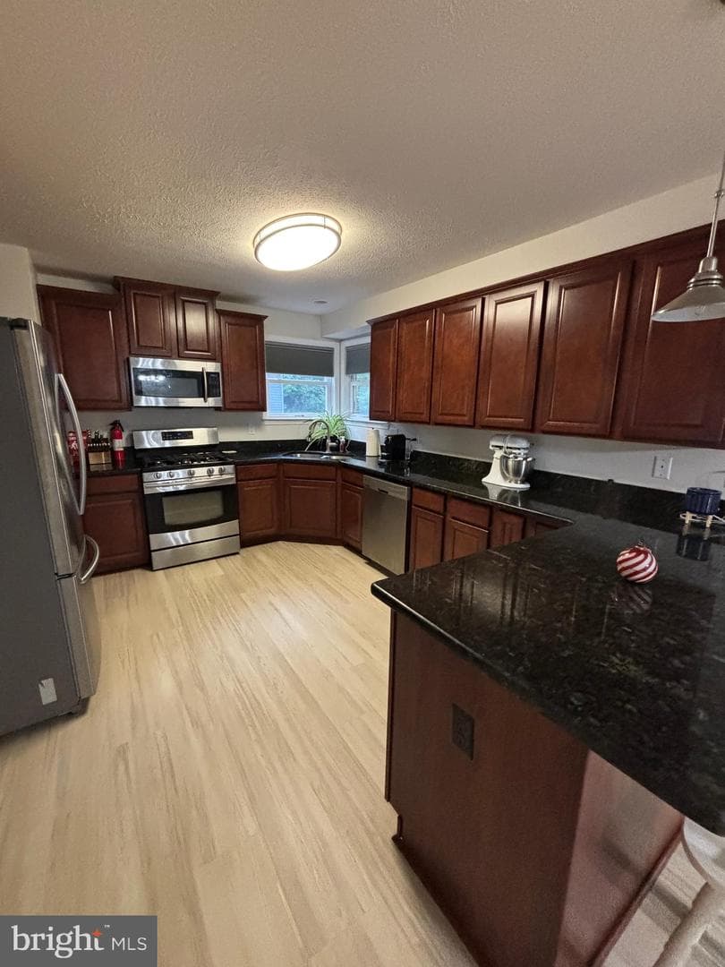 419 Latane Drive photo 8