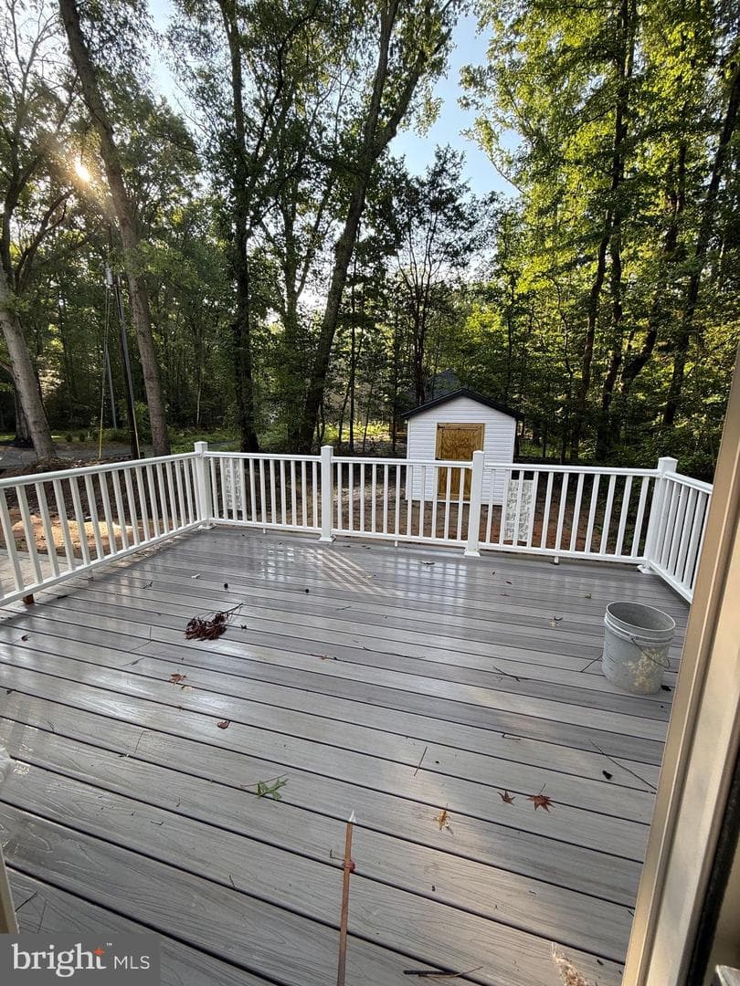 105 Circle Lane photo 4