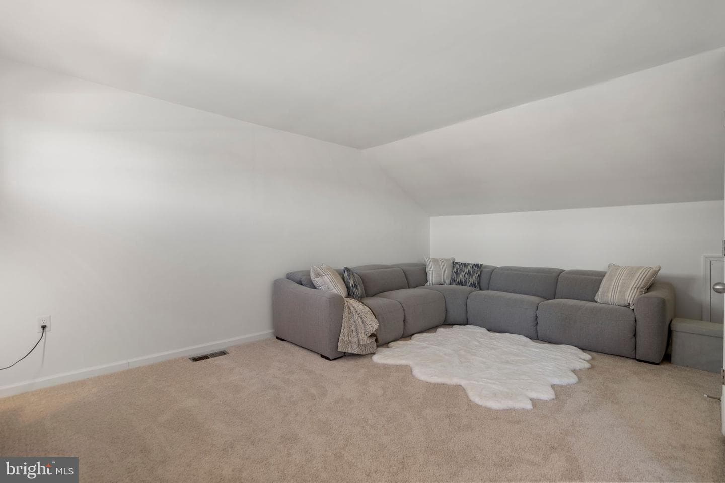 3137 Eton Place photo 23