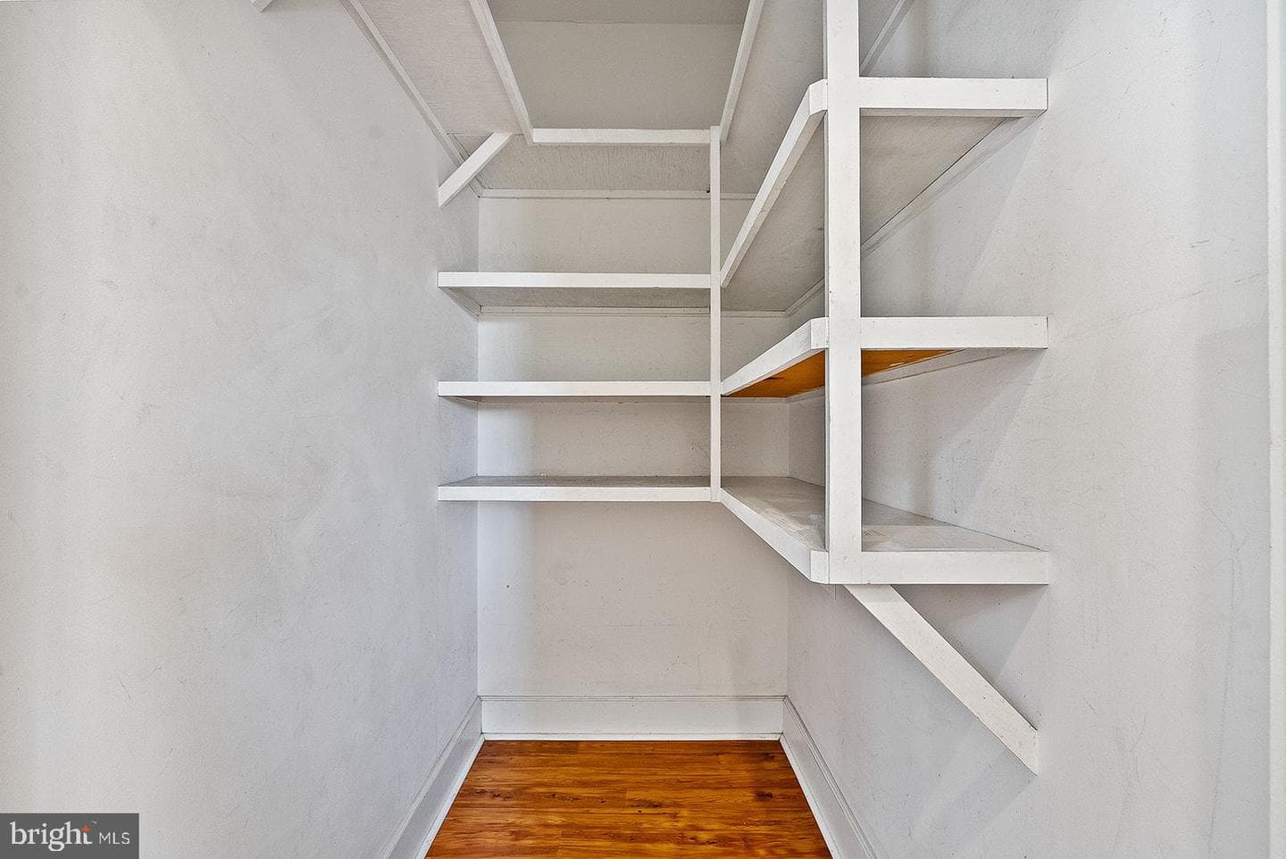 132 Amherst Street photo 28